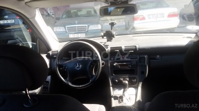 Mercedes C 220 2002, 387,000 km - 2.2 l - Bakı