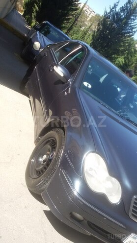 Mercedes C 220 2002, 387,000 km - 2.2 l - Bakı