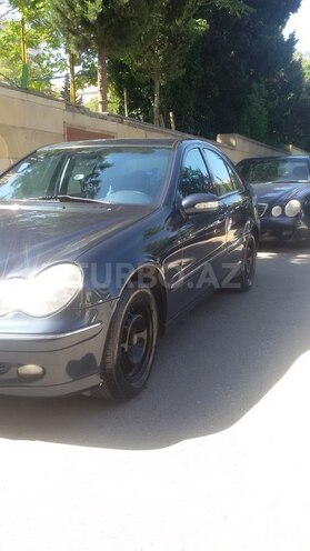 Mercedes C 220 2002, 387,000 km - 2.2 l - Bakı