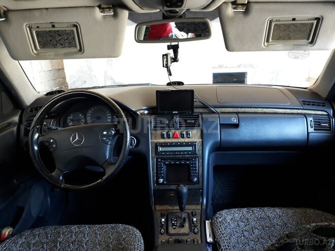 Mercedes E 220 1999, 336,000 km - 2.2 l - Bakı