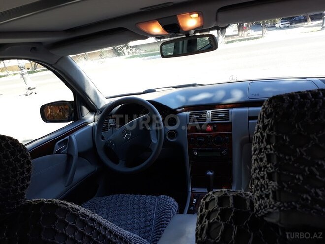 Mercedes E 220 1999, 357,000 km - 2.2 l - Bakı
