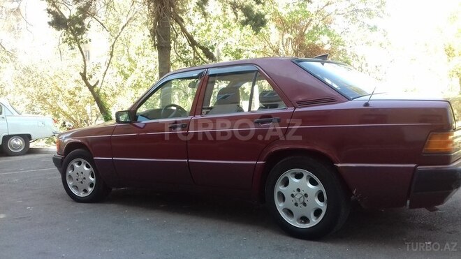 Mercedes 190 1991, 229,500 km - 1.8 l - Bakı