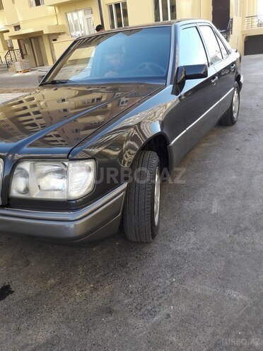 Mercedes E 220 1994, 456,957 km - 2.2 l - Bakı
