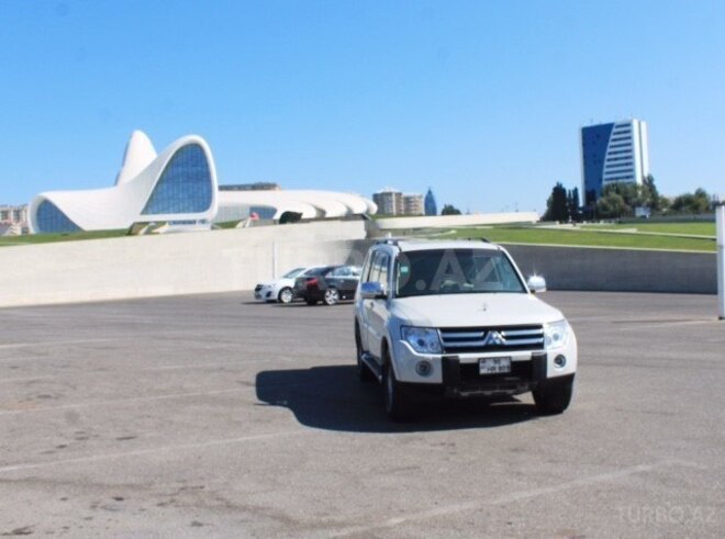 Mitsubishi Pajero 2007, 187,000 km - 3.0 л - Bakı