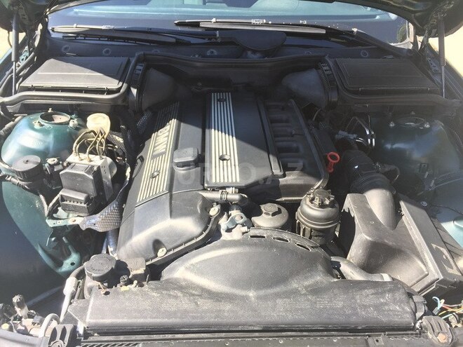BMW 520 1998, 450,000 km - 2.0 l - Bakı
