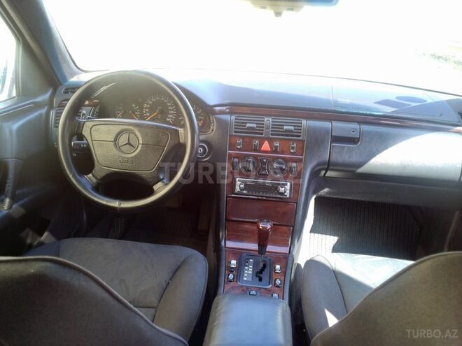 Mercedes E 280 1996, 360,000 km - 2.8 l - Bakı