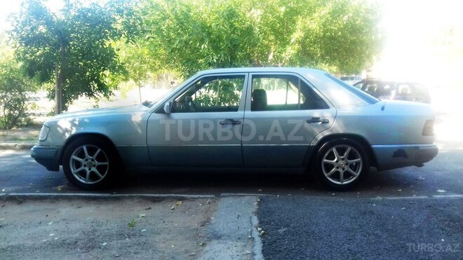 Mercedes E 230 1991, 330,000 km - 2.3 l - Sumqayıt
