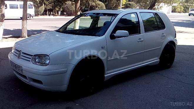 Volkswagen Golf 1999, 170,000 km - 2.4 l - Sumqayıt