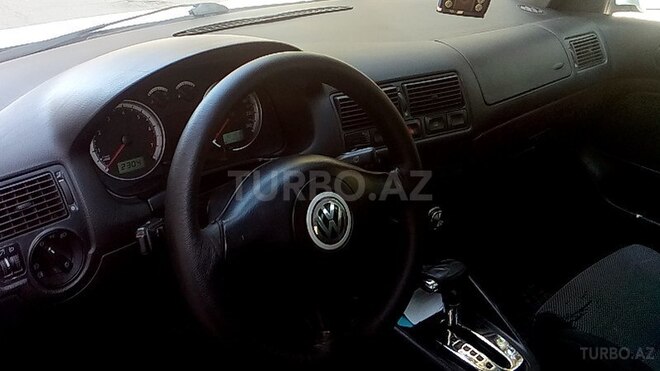 Volkswagen Golf 1999, 170,000 km - 2.4 l - Sumqayıt
