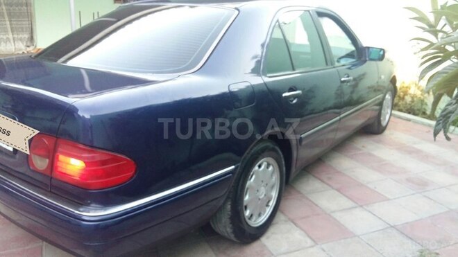 Mercedes E 240 1998, 333,000 km - 2.4 л - Bakı