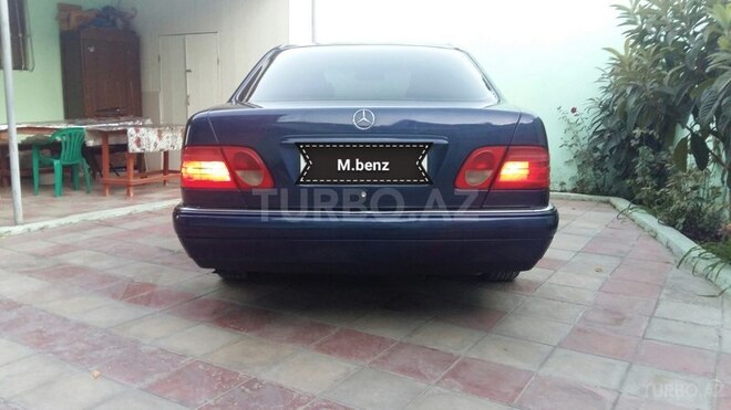 Mercedes E 240 1998, 333,000 km - 2.4 л - Bakı