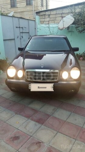 Mercedes E 240 1998, 333,000 km - 2.4 л - Bakı