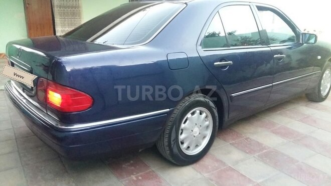 Mercedes E 240 1998, 333,000 km - 2.4 л - Bakı