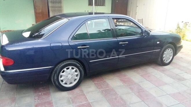 Mercedes E 240 1998, 333,000 km - 2.4 л - Bakı