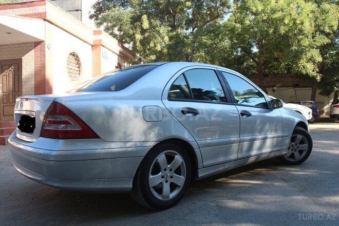 Mercedes C 220 2006, 275,000 km - 2.2 л - Bakı
