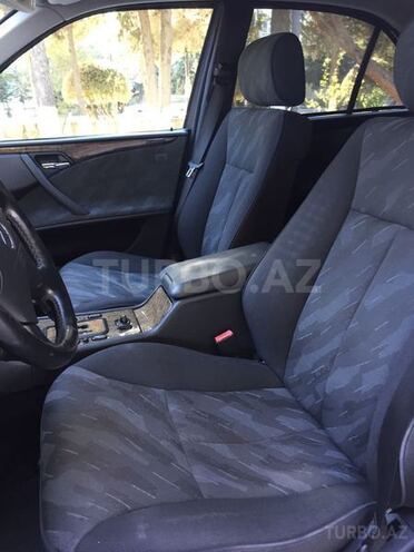 Mercedes E 200 2000, 186,000 km - 2.0 l - Xırdalan
