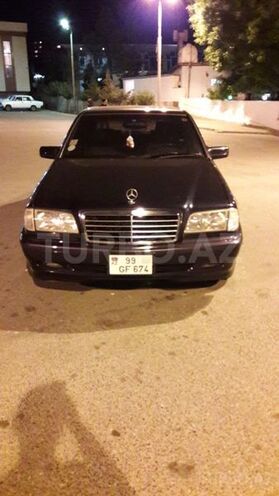 Mercedes C 200 2000, 197,250 km - 2.0 l - Bakı