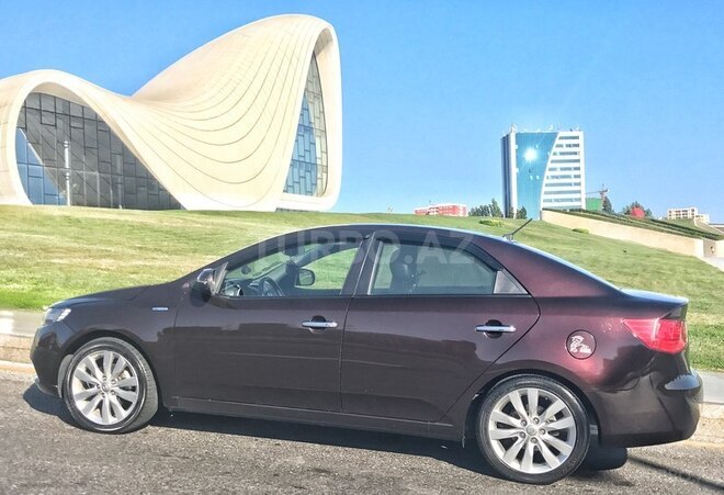 Kia Cerato 2010, 137,000 km - 2.0 л - Bakı