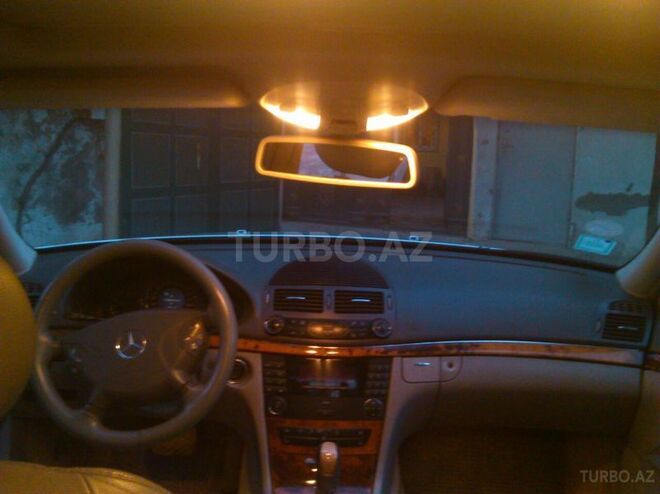 Mercedes E 270 2002, 300,000 km - 2.7 l - Bakı