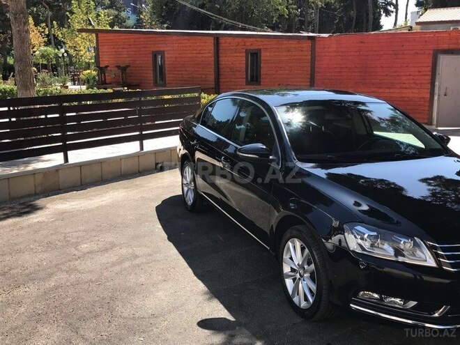 Volkswagen Passat 2013, 110,000 km - 1.8 l - Bakı