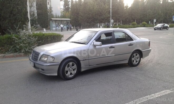 Mercedes C 220 1999, 198,000 km - 2.2 l - Sumqayıt
