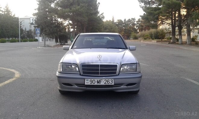 Mercedes C 220 1999, 198,000 km - 2.2 l - Sumqayıt