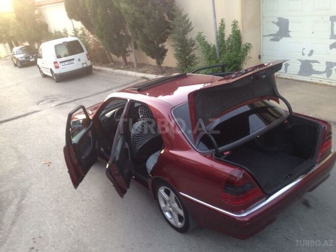 Mercedes C 240 1999, 205,621 km - 2.4 l - Bakı
