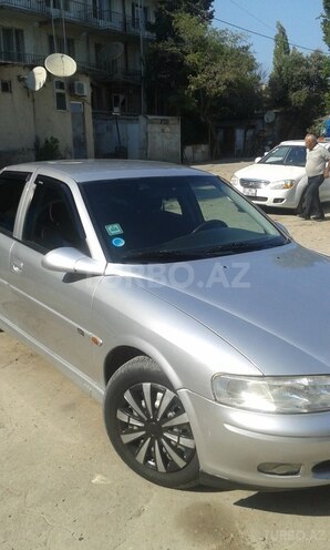 Opel Vectra 1999, 220,000 km - 1.6 l - Bakı