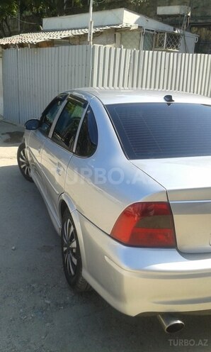 Opel Vectra 1999, 230,000 km - 1.6 l - Bakı