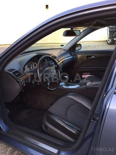 Mercedes E 270 2002, 297,000 km - 2.7 l - Bakı