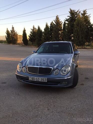 Mercedes E 270 2002, 297,000 km - 2.7 l - Bakı