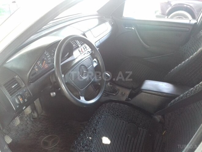 Mercedes C 180 1997, 250,000 km - 1.8 l - Göygöl