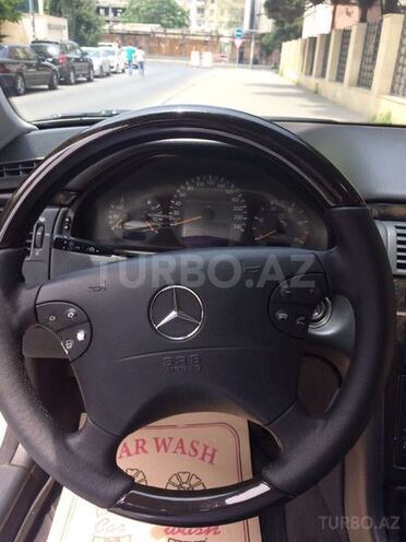 Mercedes E 220 2000, 300,000 km - 2.2 l - Bakı