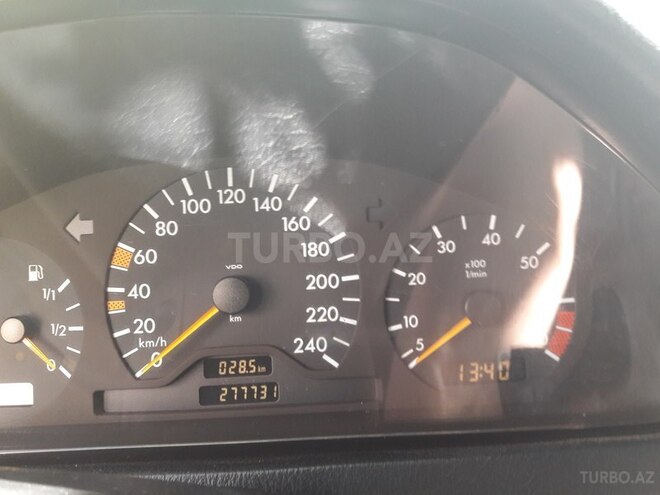 Mercedes C 180 1998, 270,000 km - 2.0 l - Bakı