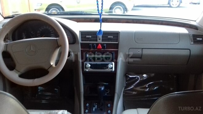 Mercedes C 240 1997, 302,105 km - 2.4 л - Bakı
