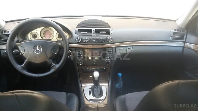 Mercedes E 220 2003, 210,000 km - 2.2 l - Bakı