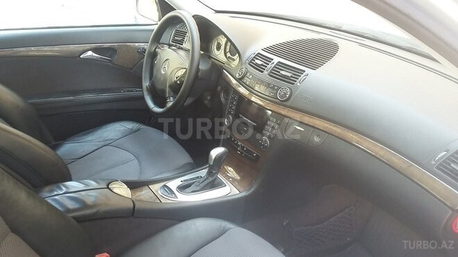 Mercedes E 220 2003, 210,000 km - 2.2 l - Bakı