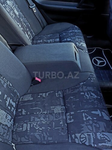 Mercedes E 240 1998, 420,000 km - 2.4 л - Xudat