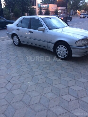 Mercedes C 200 1997, 240,000 km - 2.0 л - Sabirabad