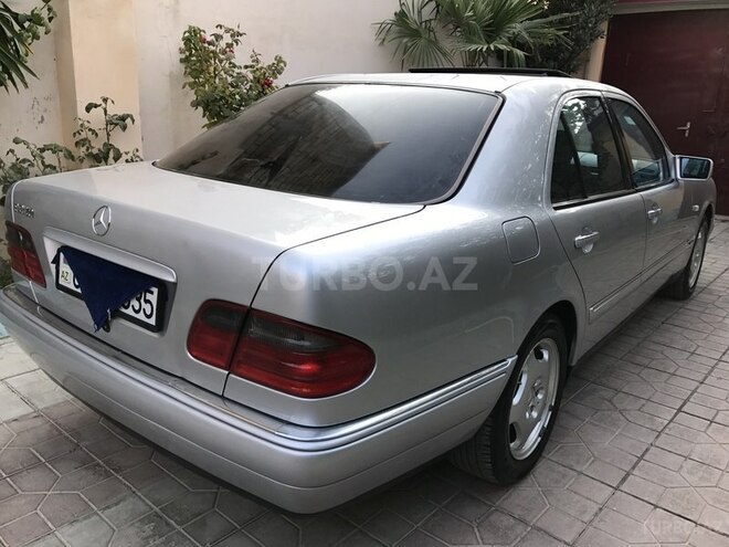 Mercedes E 240 1998, 210,400 km - 2.4 l - Sumqayıt