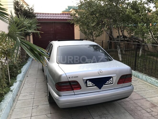 Mercedes E 240 1998, 210,400 km - 2.4 l - Sumqayıt