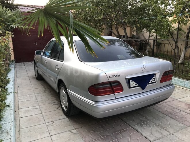 Mercedes E 240 1998, 210,400 km - 2.4 l - Sumqayıt