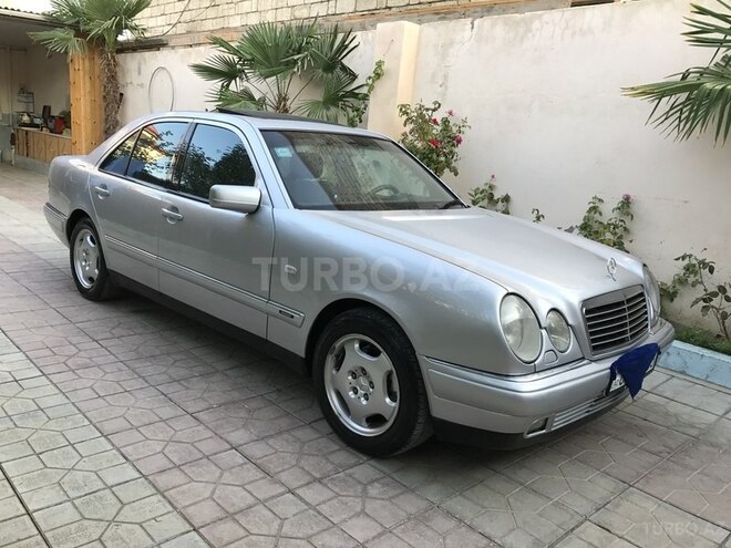 Mercedes E 240 1998, 210,400 km - 2.4 l - Sumqayıt