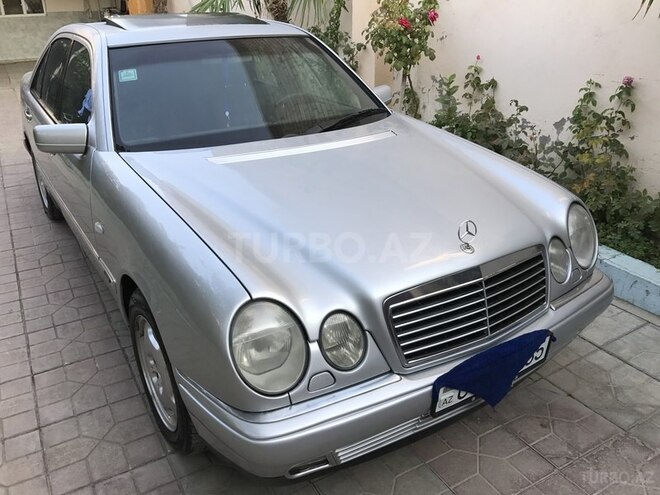 Mercedes E 240 1998, 210,400 km - 2.4 l - Sumqayıt