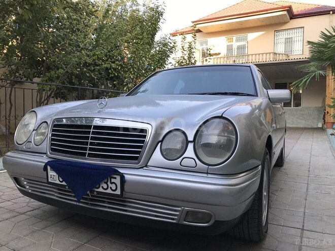 Mercedes E 240 1998, 210,400 km - 2.4 l - Sumqayıt