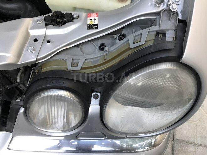 Mercedes E 240 1998, 210,400 km - 2.4 l - Sumqayıt