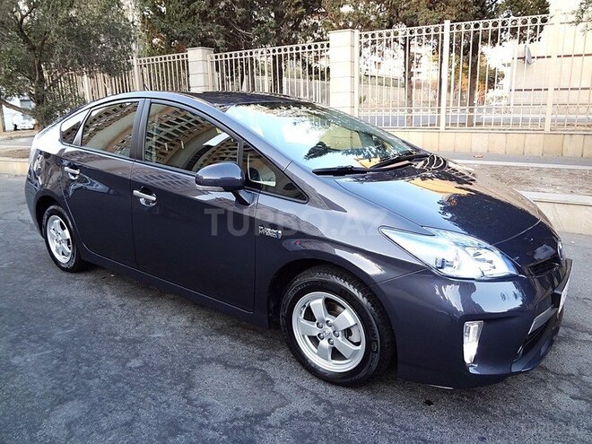 Toyota Prius 2013, 67,000 km - 1.8 l - Bakı