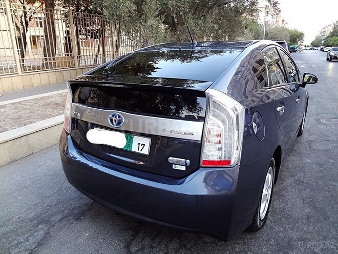 Toyota Prius 2013, 67,000 km - 1.8 l - Bakı