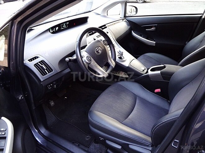 Toyota Prius 2013, 67,000 km - 1.8 l - Bakı