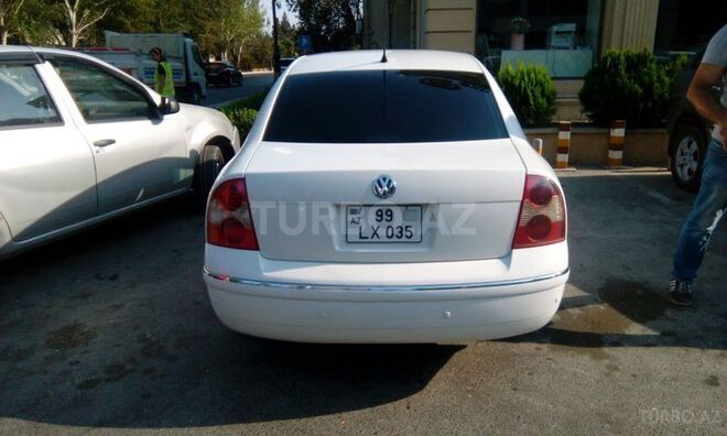 Volkswagen Passat 2004, 285,000 km - 1.8 l - Bakı